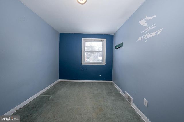 242 LEWIS RD, Springfield, PA 19064