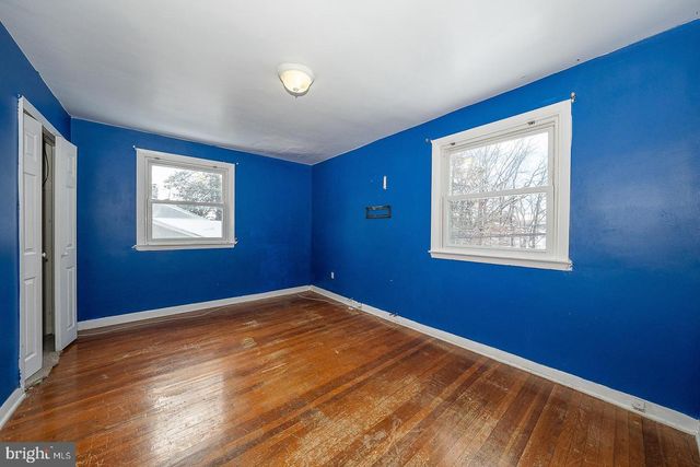 242 LEWIS RD, Springfield, PA 19064