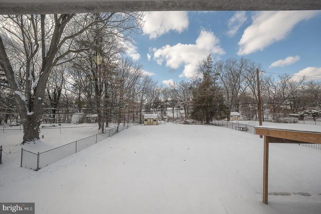 242 LEWIS RD, Springfield, PA 19064