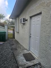 6901 SW 95th Ave 0, Miami, FL 33173
