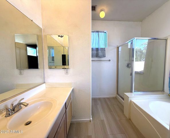 1017 S HAZEL Court, Gilbert, AZ 85296