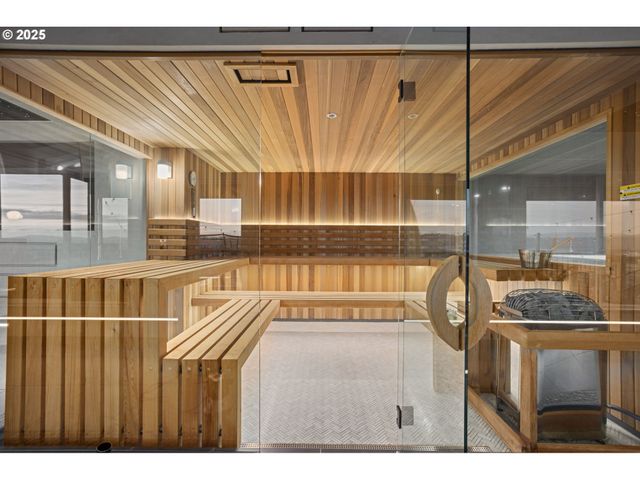 356 W W St, Washougal, WA 98671