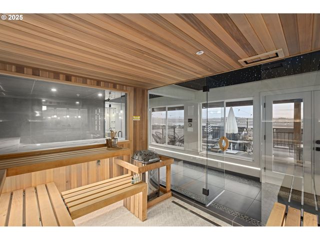 356 W W St, Washougal, WA 98671