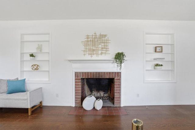 2055 Oakwood Drive, East Palo Alto, CA 94303