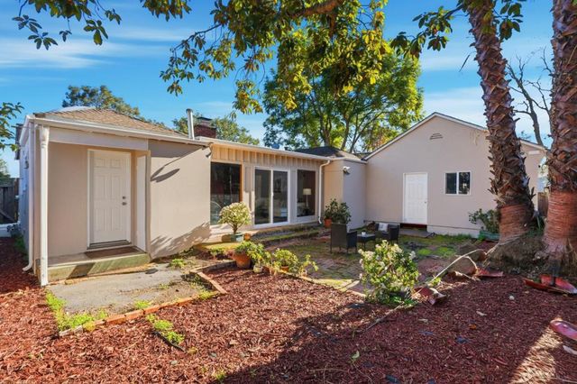 2055 Oakwood Drive, East Palo Alto, CA 94303