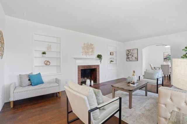 2055 Oakwood Drive, East Palo Alto, CA 94303