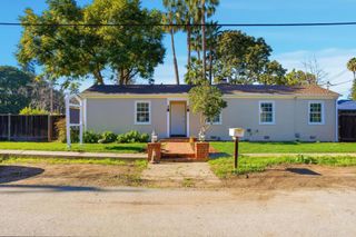 2055 Oakwood Drive, East Palo Alto, CA 94303