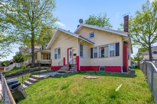 42 Scheerer Ave, Newark City, NJ 07112