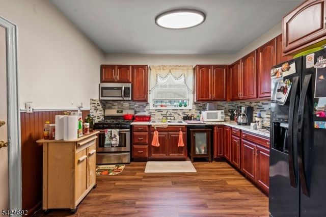 42 Scheerer Ave, Newark City, NJ 07112