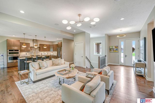 8930 Birdie Run, Lincoln, NE 68520