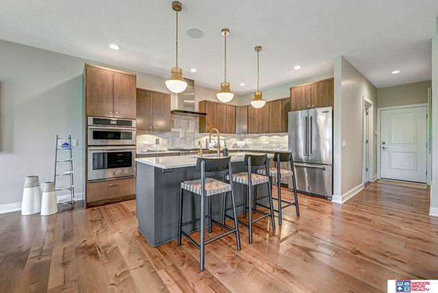 8930 Birdie Run, Lincoln, NE 68520