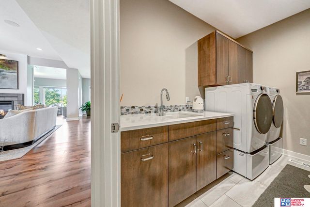 8930 Birdie Run, Lincoln, NE 68520