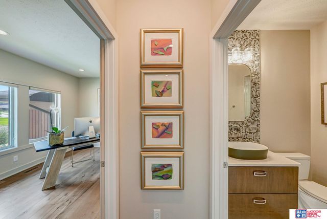 8930 Birdie Run, Lincoln, NE 68520