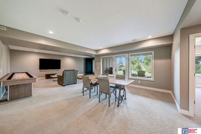 8930 Birdie Run, Lincoln, NE 68520