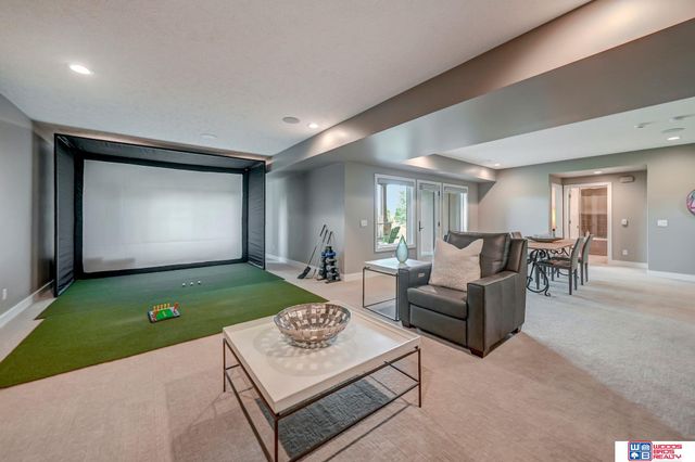 8930 Birdie Run, Lincoln, NE 68520