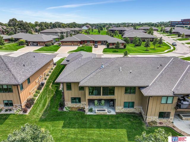 8930 Birdie Run, Lincoln, NE 68520