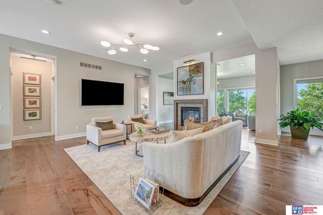 8930 Birdie Run, Lincoln, NE 68520