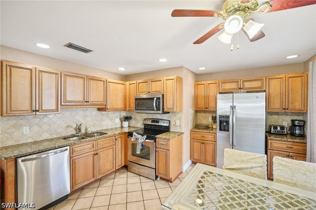 770 93rd AVE N, Naples, FL 34108