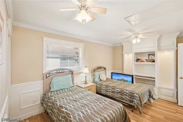 770 93rd AVE N, Naples, FL 34108