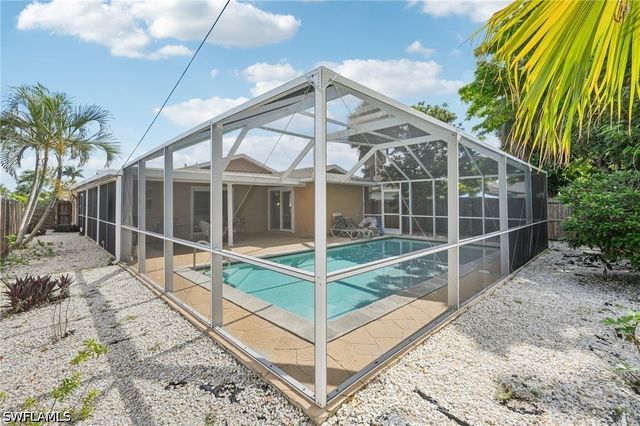 770 93rd AVE N, Naples, FL 34108