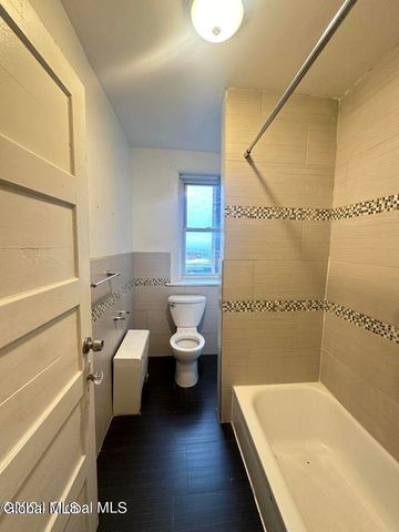 51 Elm Street, Albany, NY 12202