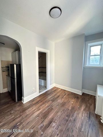 51 Elm Street, Albany, NY 12202