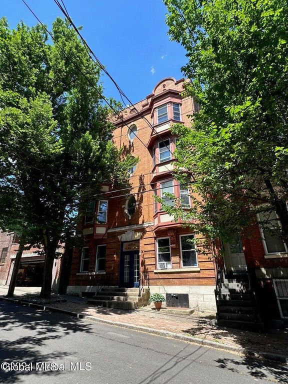 51 Elm Street, Albany, NY 12202