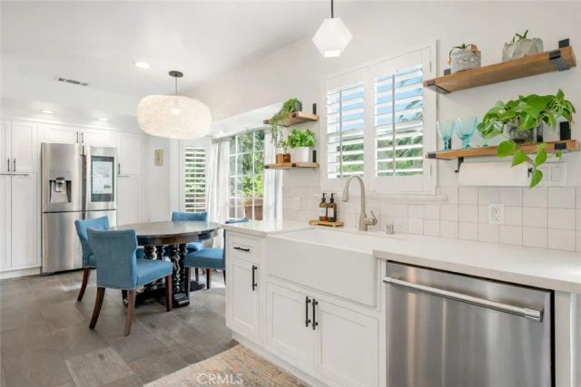 3209 Bennett Drive, Los Angeles, CA 90068