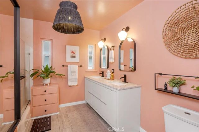 3209 Bennett Drive, Los Angeles, CA 90068