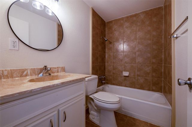 4304 Scottsdale RD, Austin, TX 78721