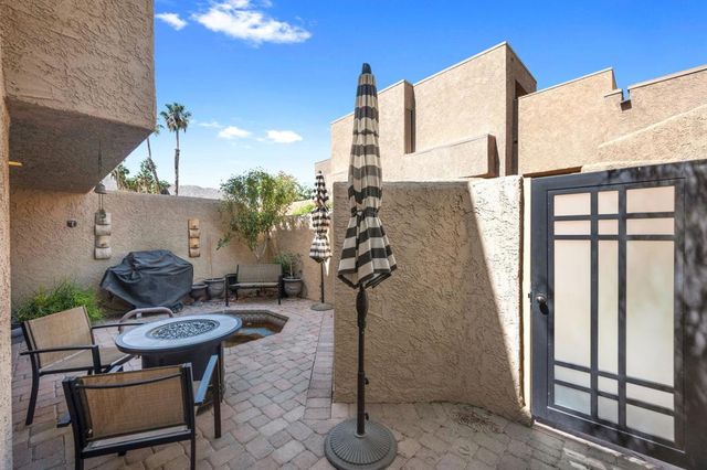 73421 Foxtail Lane, Palm Desert, CA 92260