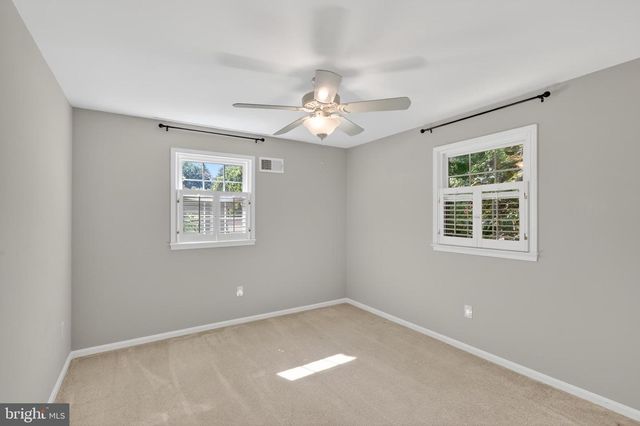 6710 SYDENSTRICKER RD, Springfield, VA 22152