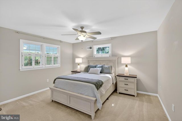 6710 SYDENSTRICKER RD, Springfield, VA 22152
