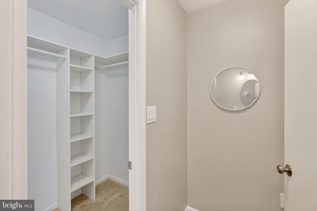 6710 SYDENSTRICKER RD, Springfield, VA 22152