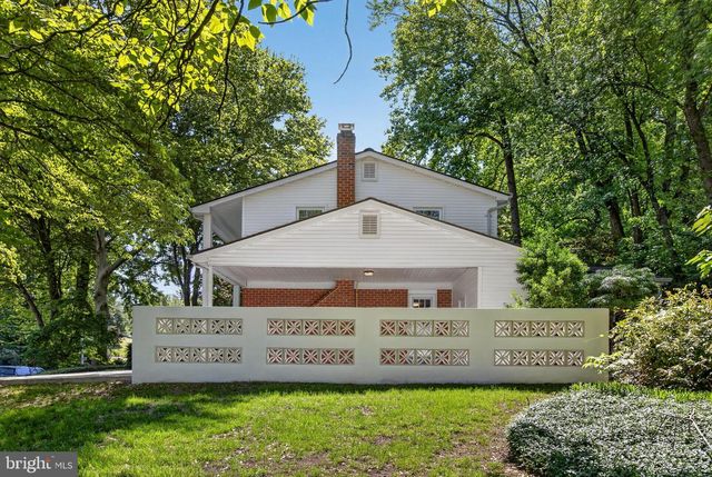 6710 SYDENSTRICKER RD, Springfield, VA 22152