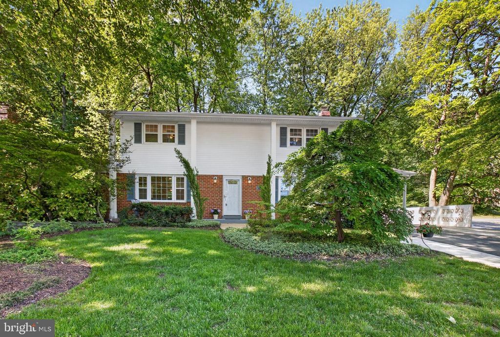 6710 SYDENSTRICKER RD, Springfield, VA 22152