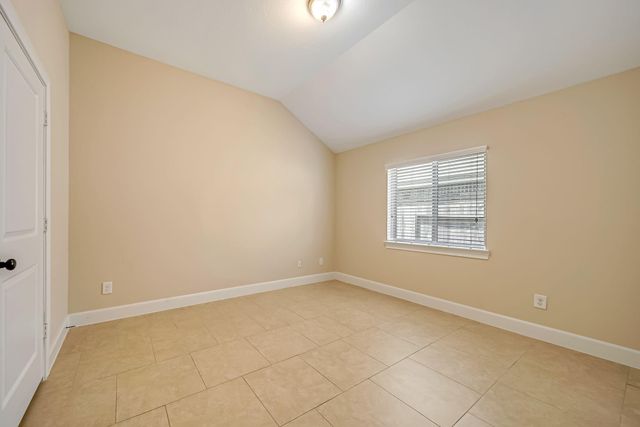 8410 Creekside Timbers Drive, Tomball, TX 77375