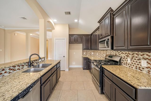 8410 Creekside Timbers Drive, Tomball, TX 77375