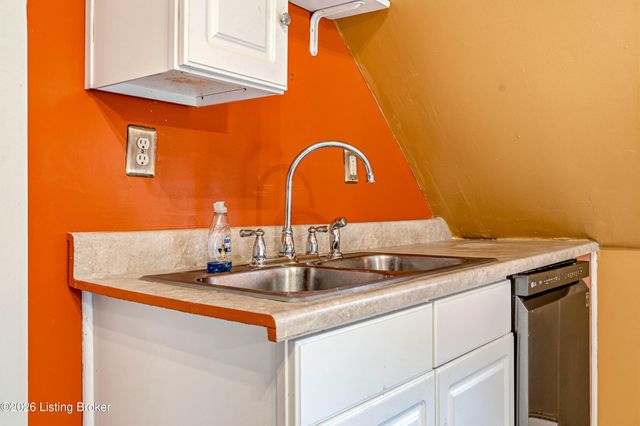 1127 S Brook St APT 5, Louisville, KY 40203