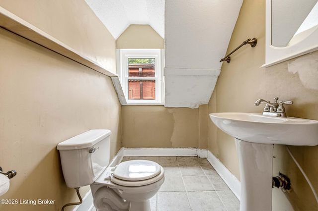 1127 S Brook St APT 5, Louisville, KY 40203