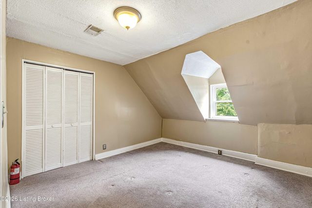 1127 S Brook St APT 5, Louisville, KY 40203