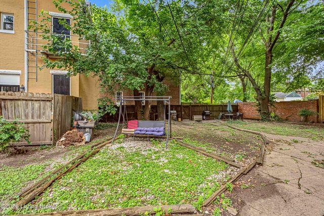1127 S Brook St APT 5, Louisville, KY 40203