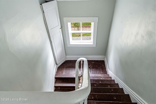 1127 S Brook St APT 5, Louisville, KY 40203