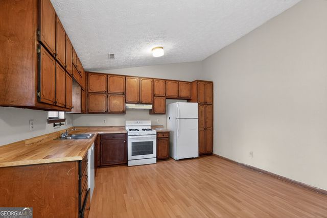 9224 Sunset Drive, Jonesboro, GA 30238