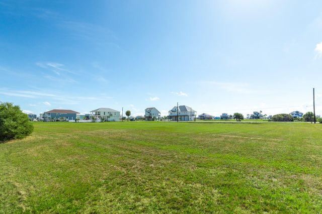 18015 Shaman Drive, Galveston, TX 77554