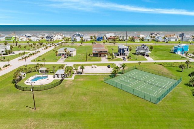 18015 Shaman Drive, Galveston, TX 77554