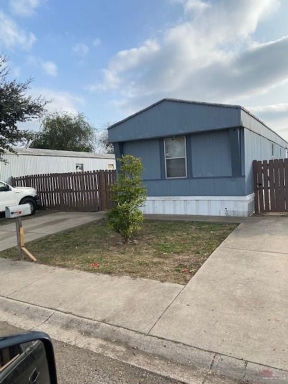 310 E Pino Street, San Juan, TX 78589