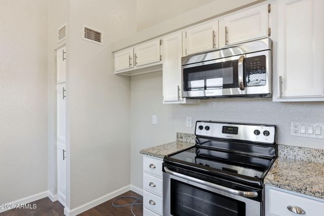 3538 E South Fork Drive, Phoenix, AZ 85044