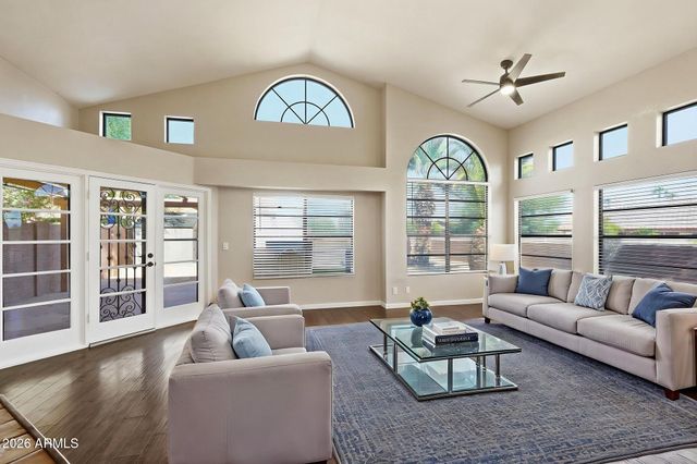 3538 E South Fork Drive, Phoenix, AZ 85044