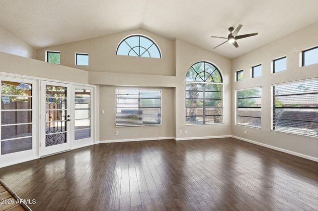 3538 E South Fork Drive, Phoenix, AZ 85044